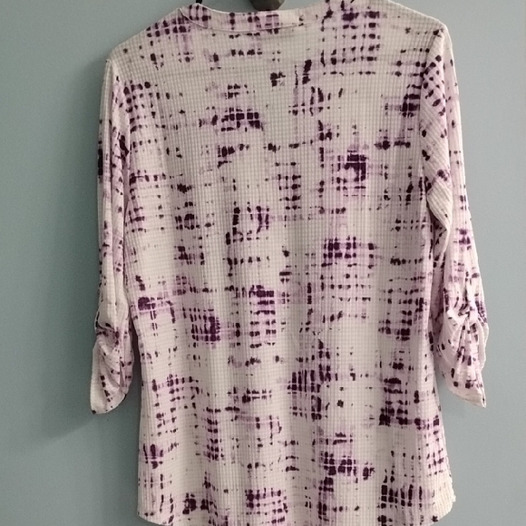 ⭐ Emily Daniels Purple and White Blouse Size Small - Picture 5 of 5